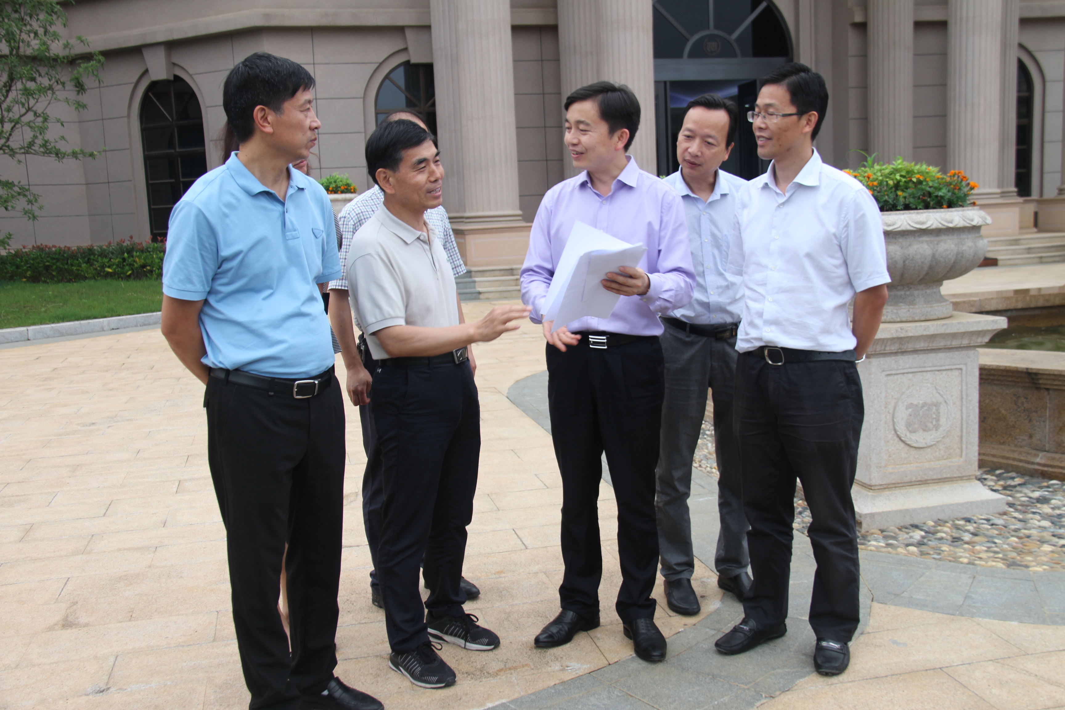 中國光彩事業指導中心調研組考察mg4377娛樂電子遊戲網站航空小鎮