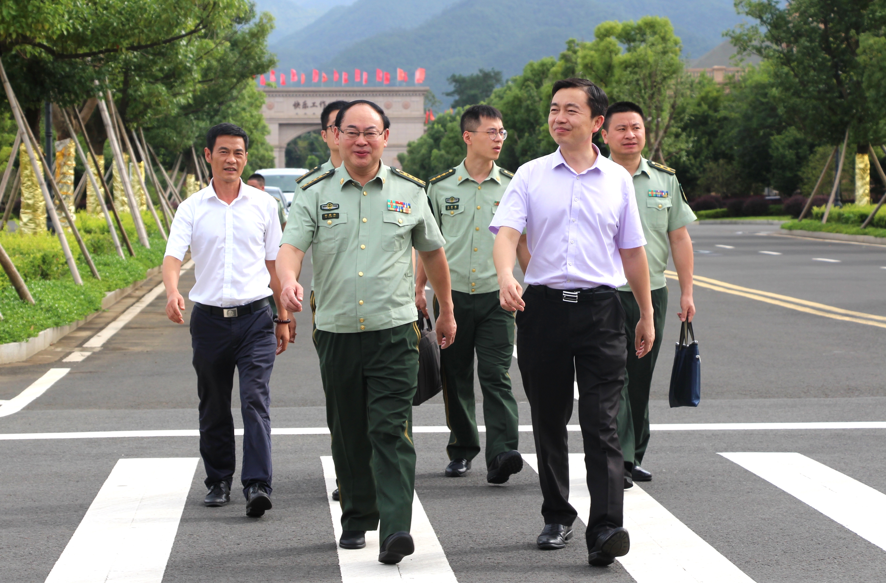 新疆省消防總隊調研mg4377娛樂電子遊戲網站航空小鎮