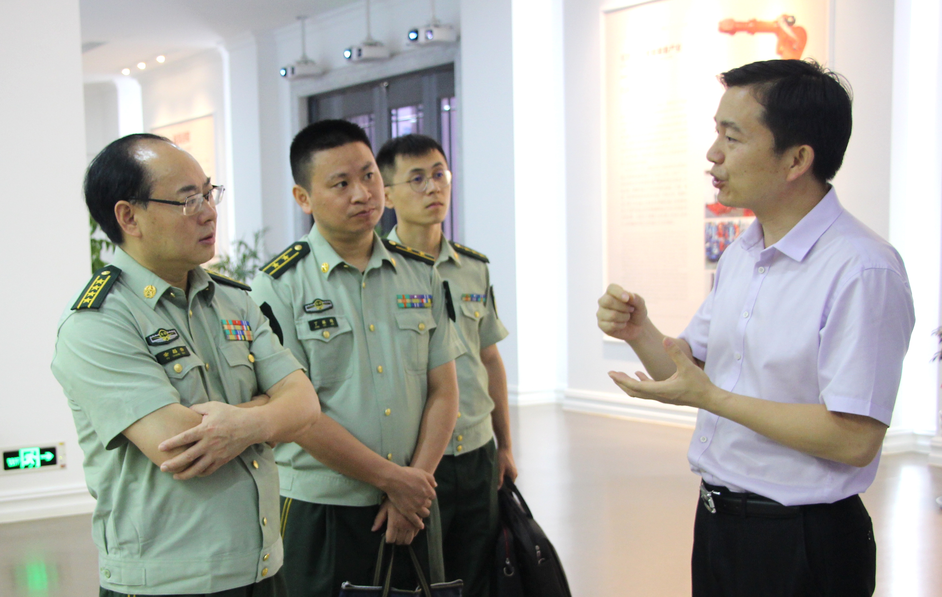 福州省消防總隊調研mg4377娛樂電子遊戲網站航空小鎮